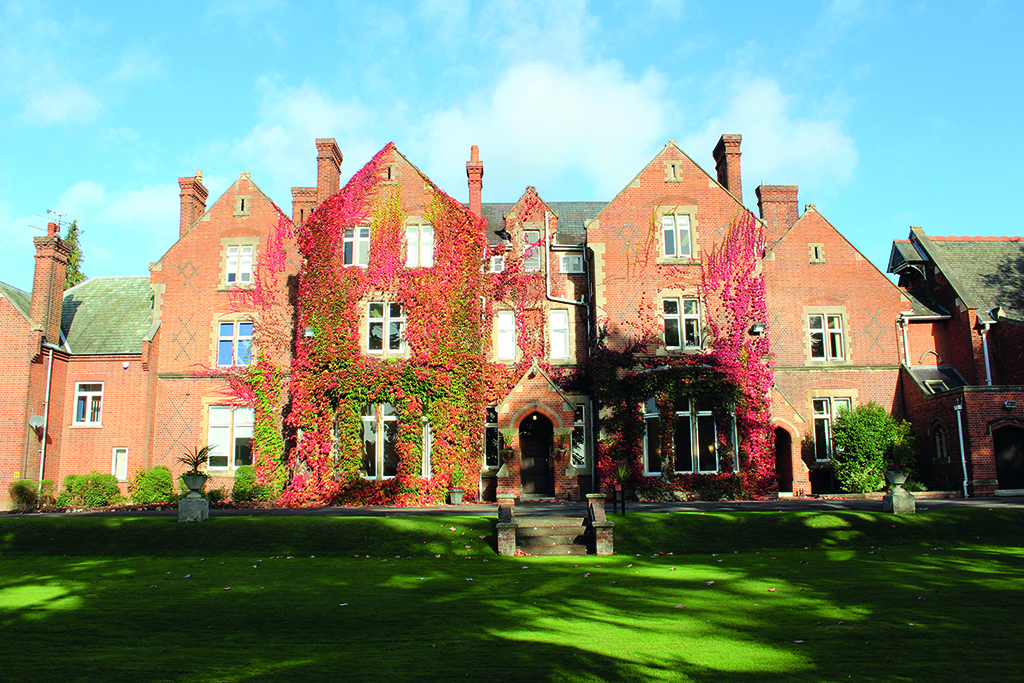 Reading, Queen Anne's School Master Studies Worldwide